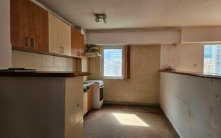 Apartament cu trei camere, structura mare, zona Astra 80 mp - Poză 2
