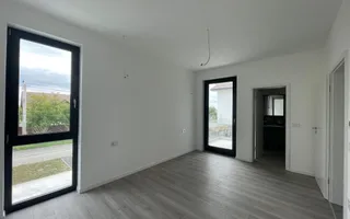 Duplex modern cu 4 camere și toate utilitățile în Moșnița Veche - Poză 12