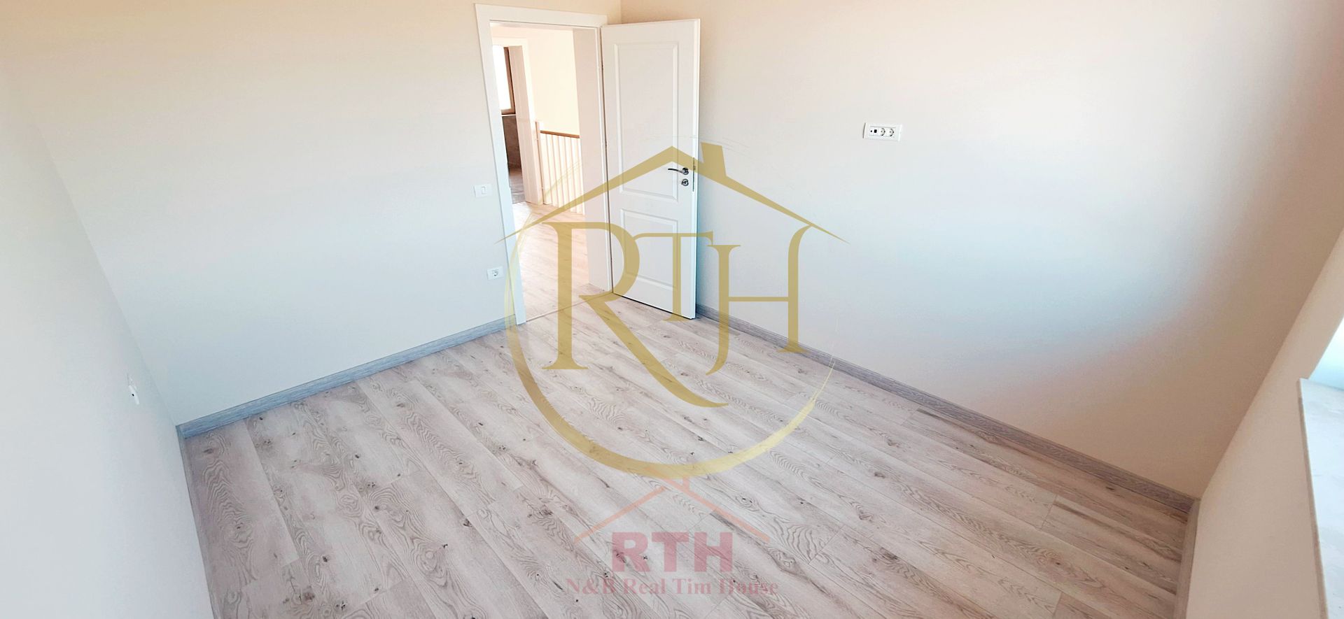 Oferim spre vanzare Duplex cu 5 camere situat in Giroc aproape de DAF - Poză 12