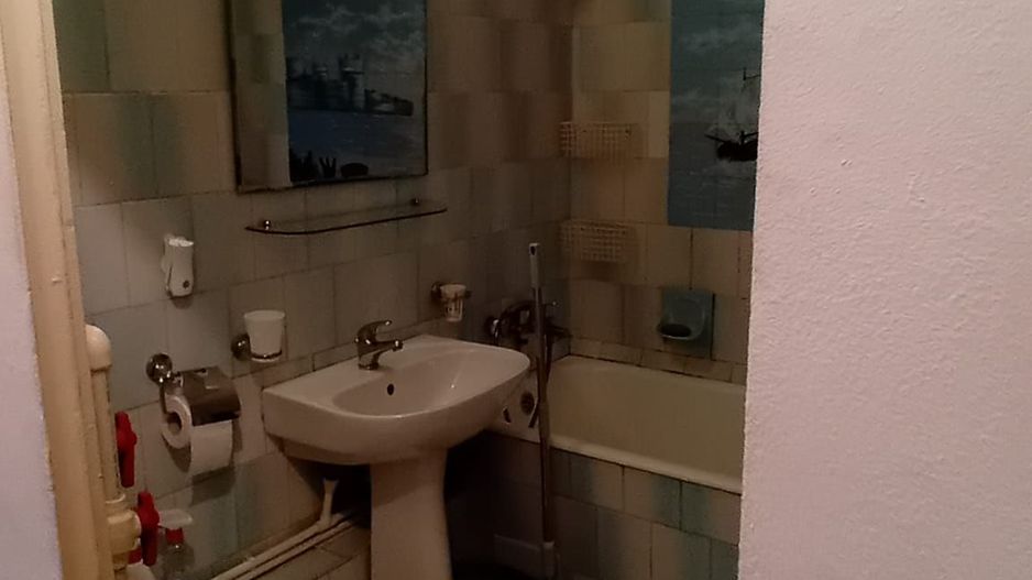 AP. 2 CAMERE CRANGASI, BUCATARIE INCHISA, REABILITAT, METROU 5 MINUTE - Poză 11