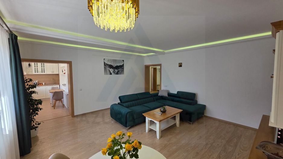 Apartament la casa 2 dormitoare terasa si curte proprie Sub Arini - Poză 1