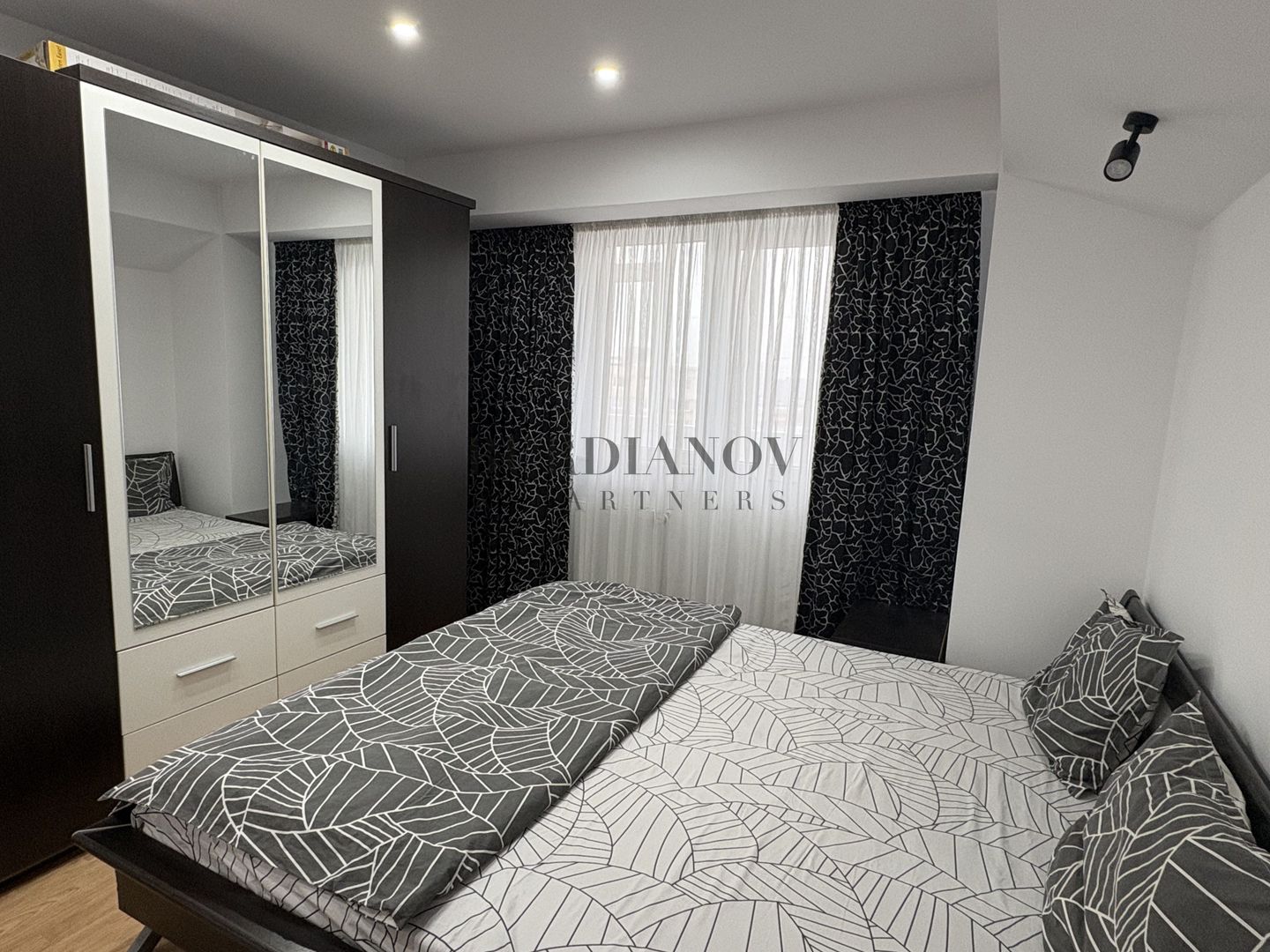 Apartament cu 3 camere Drumul Taberei - Metrou Constantin Brâncuși - Poză 8