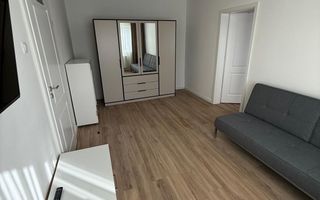 Apartament de vanzare Sibiu | 2 camere semidecomandat | Vasile Aaron, balcon - Poză 1