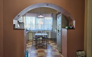 Casa mare, solida, Timisoara, D+P, 5 camere, 2 bai, Zona Lipovei - Poză 30