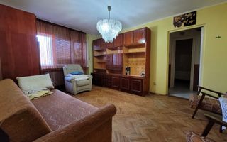 De Vânzare apartament 3 camere Micro 16 - Poză 4