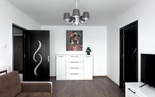 Apartament cu 2 camere | Central | Ascensor | Oradea - Poză 3