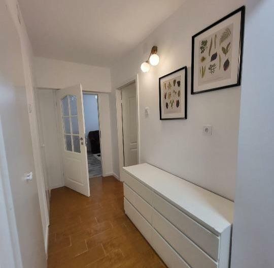 Apartament 2 Camere Renovat 2024 - Poză 4