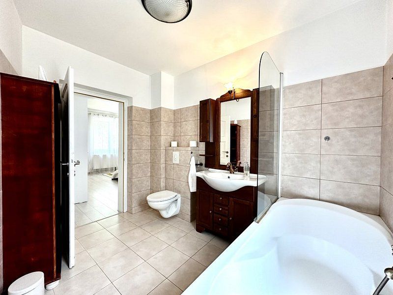 Închiriere casă cu grădină și șemineu în Timișoara – Stil și confort! - Poză 35