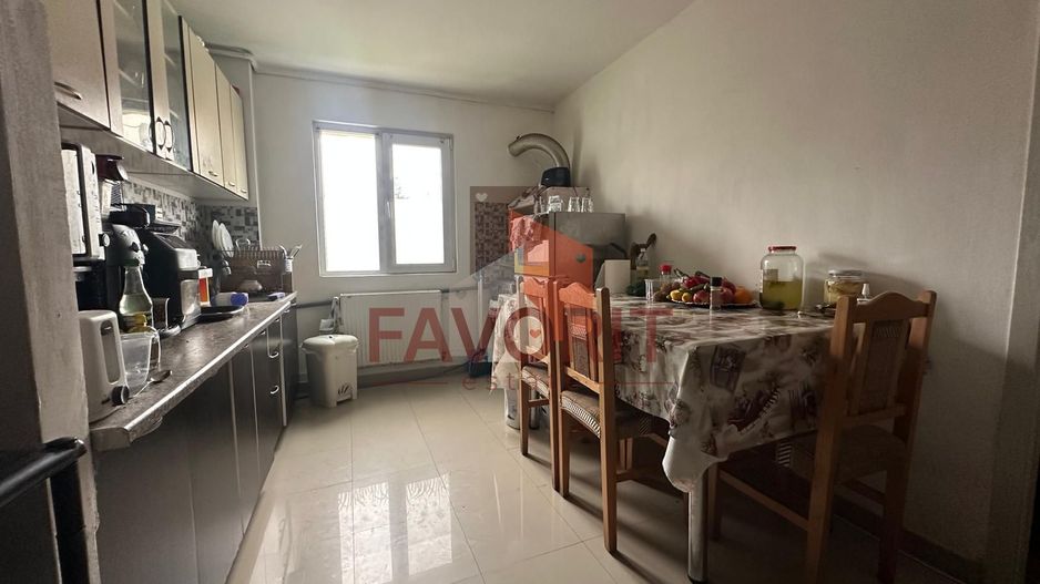3 camere | centrala proprie | mobilat si utilat | zona excelenta | - Poză 5