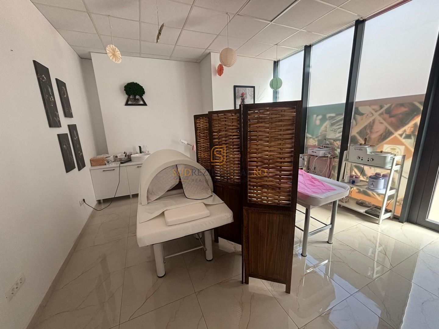 De vanzare afacere la cheie – Salon utilat si mobilat, Bd. Metalurgiei - Poză 14