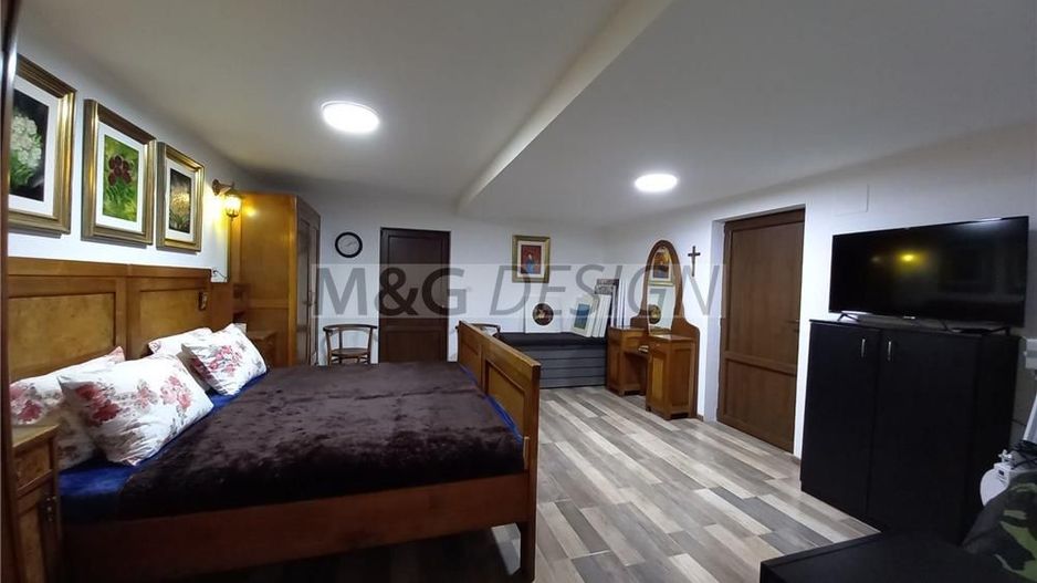 Apartament 3 camere -demisol -zona centrala - Poză 1