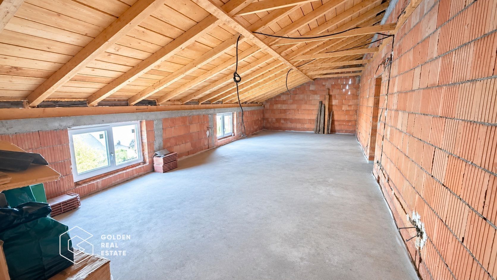 Casa cu 5 camere la rosu, nou construita, Sagu/ sau schimb cu apartament - Poză 7