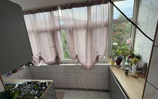 Apartament 3 camere Gorjului 3/4, decomandat, 71mp, 1982, - Poză 7
