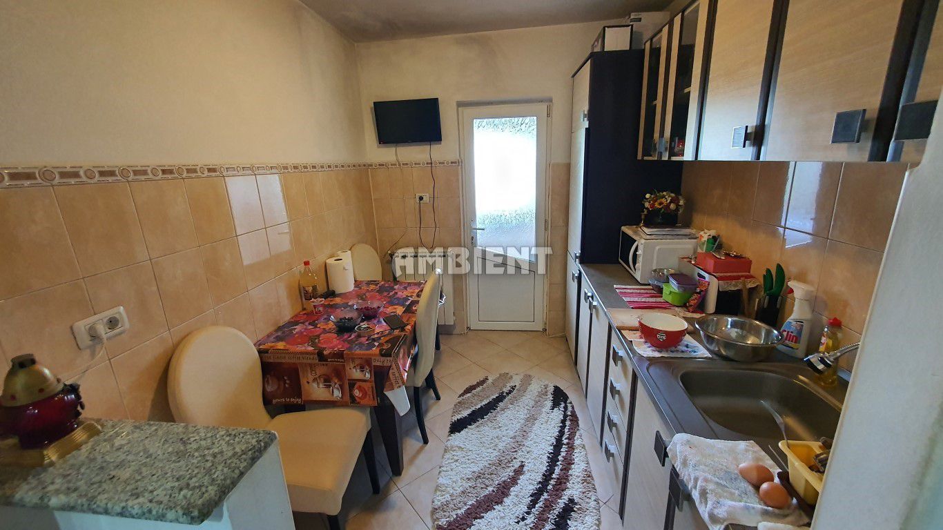 Apartament 3 camere, etaj 4, zona CARTIER; - Poză 5