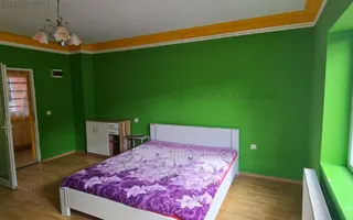 Casa individuala cu 2 apartamente, 6 camere,teren 403 mp,ASTRA. - Poză 12