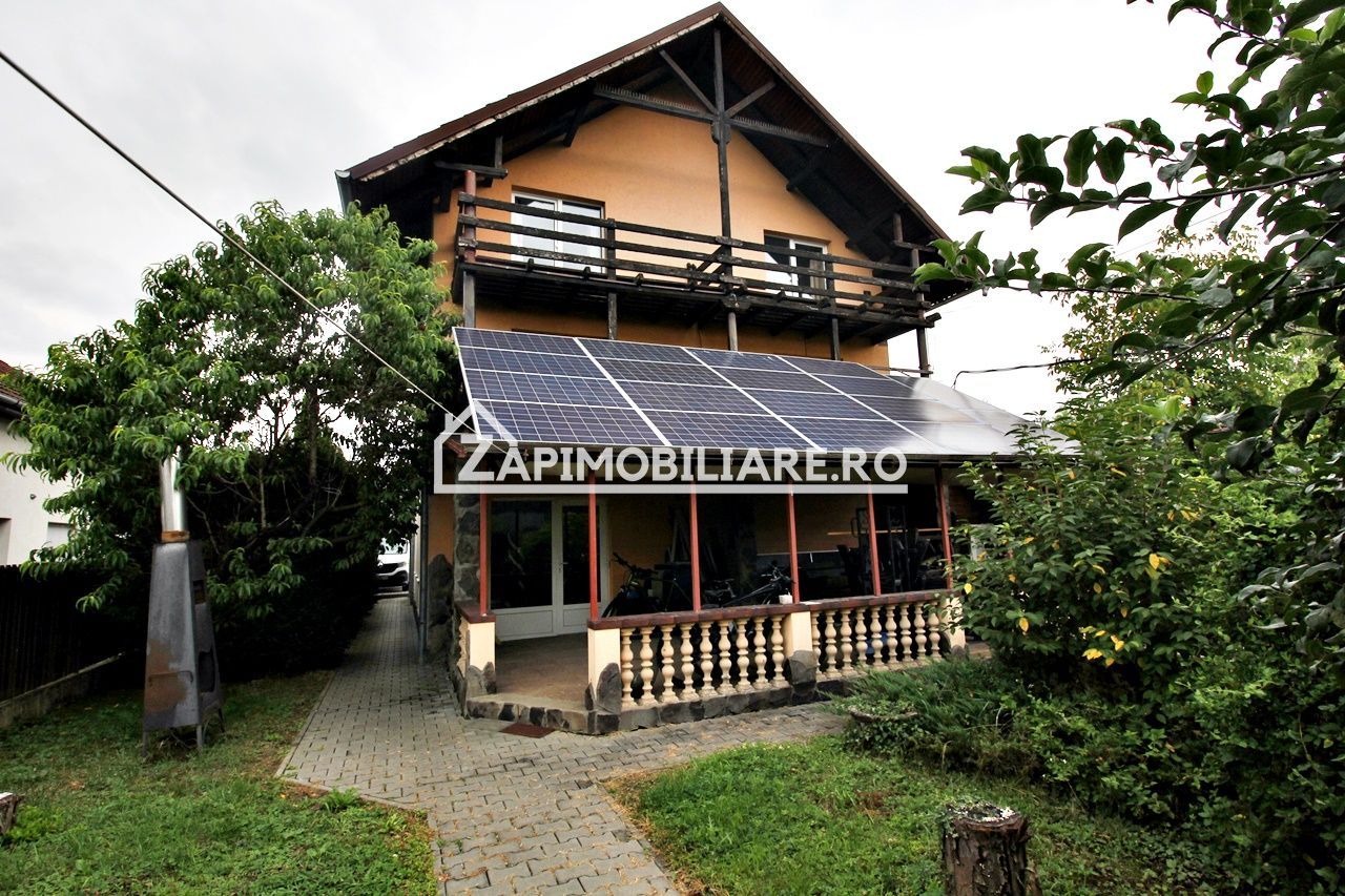 Pensiune P-E-M 9 camere,9 bai,1 bucatarie,teren 900 mp - Poză 2
