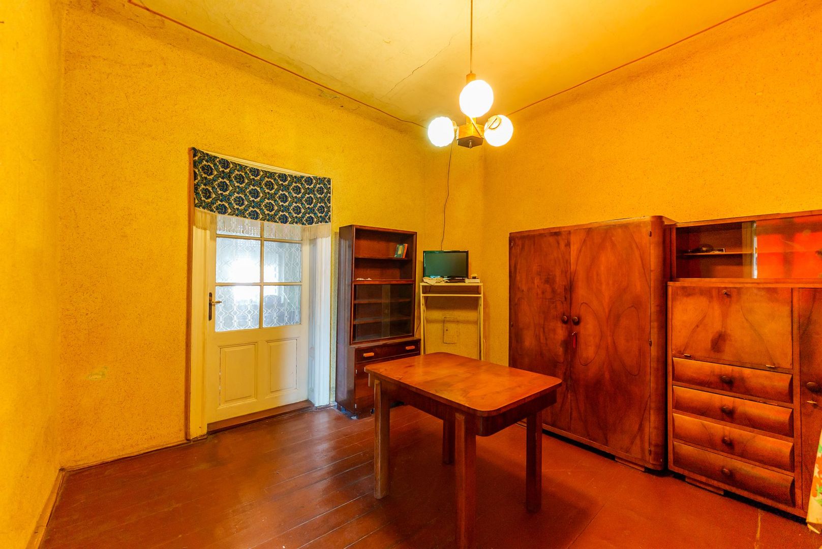 Apartament 2 camere central la casă - Poză 2