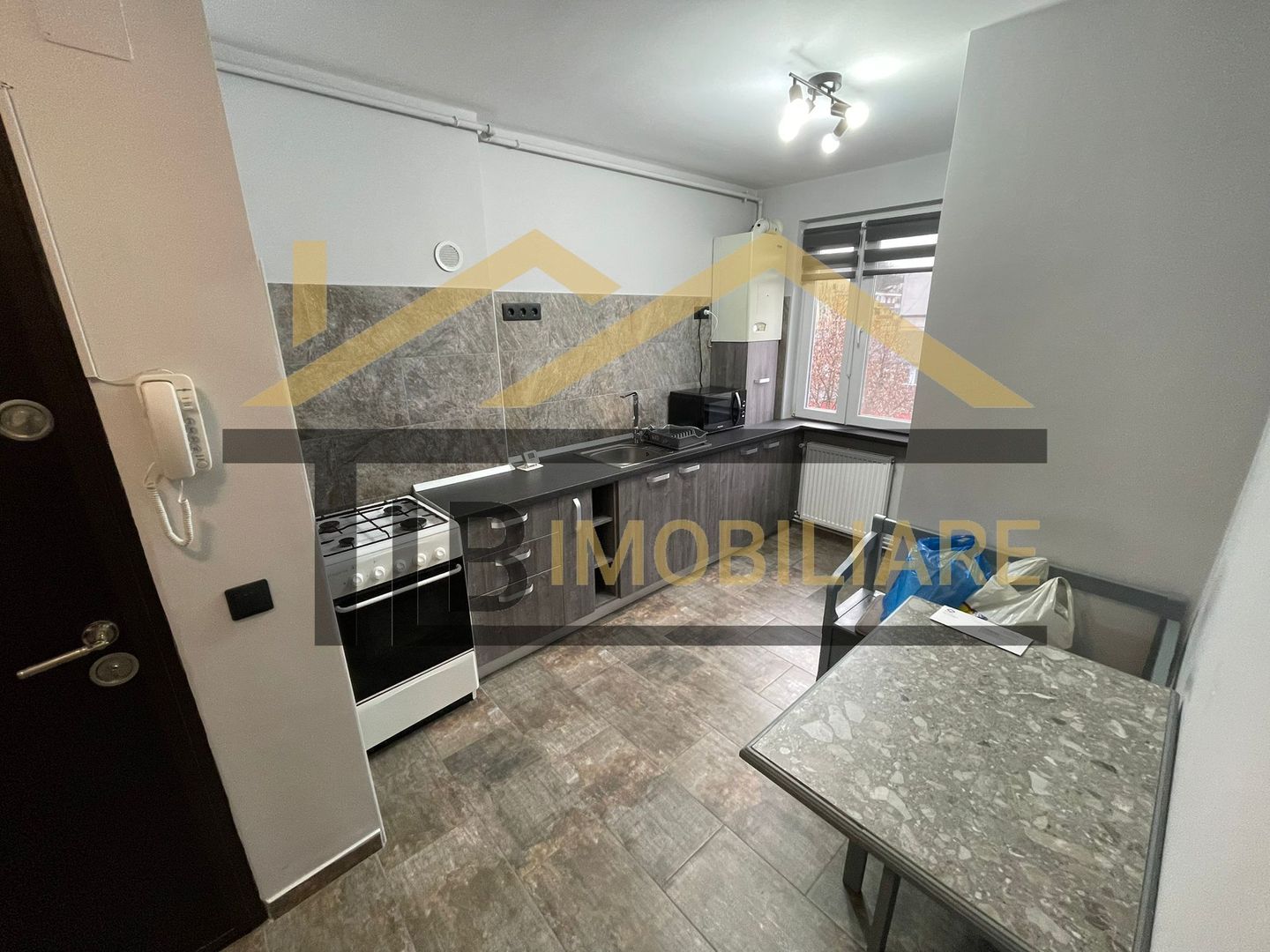Apartament cu 2 camere, 50mp, Zona UMFST - Poză 4