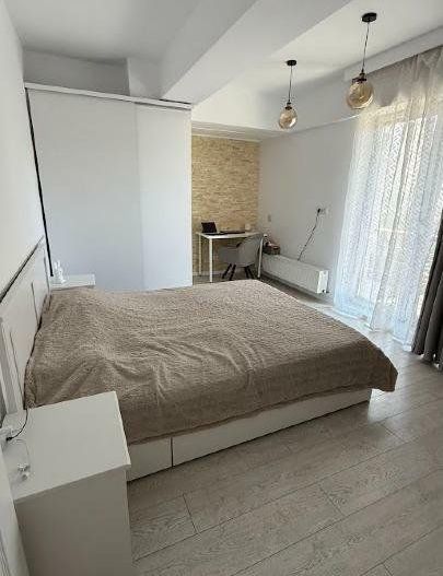 APARTAMENT CU PARCARE SI TERASA ZONA CALEA CALARASILOR - Poză 7
