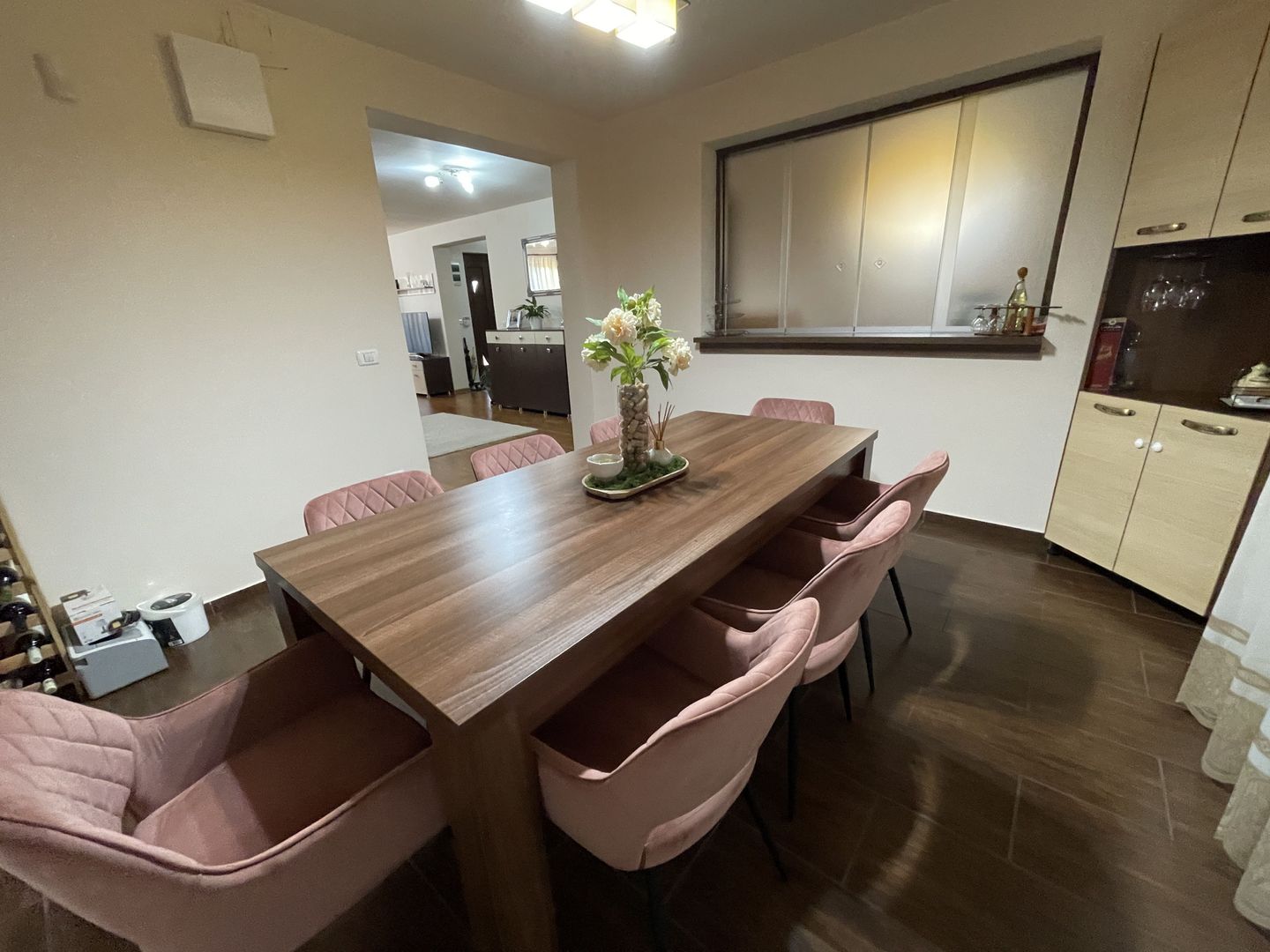 Casa moderna, frumos amenajata in zona Bogdanestilor - Poză 6