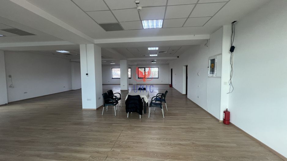 Spatiu Comercial / Birouri Central - Poză 3