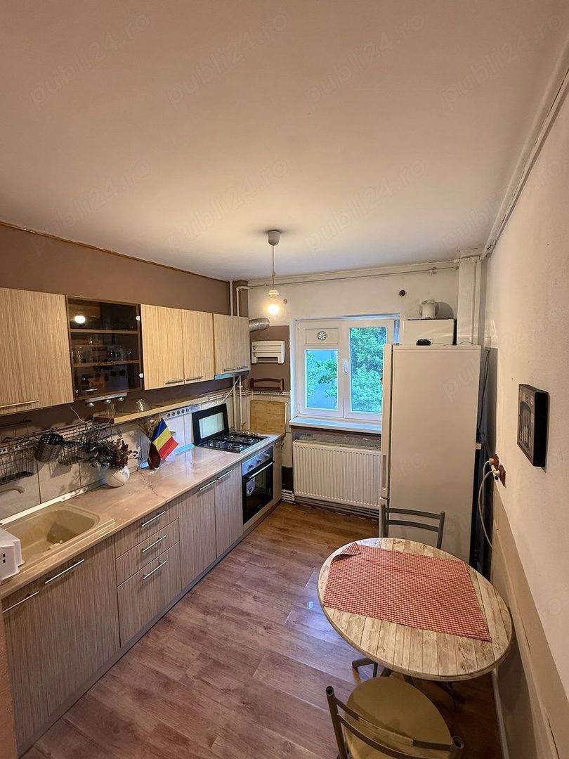De închiriat 3 camere decomandat, renovat, lift, zona Sebastian - Poză 3