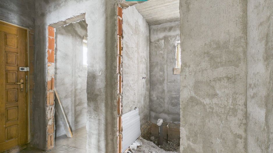 Casă impunătoare la gri în Curtici - Poză 46