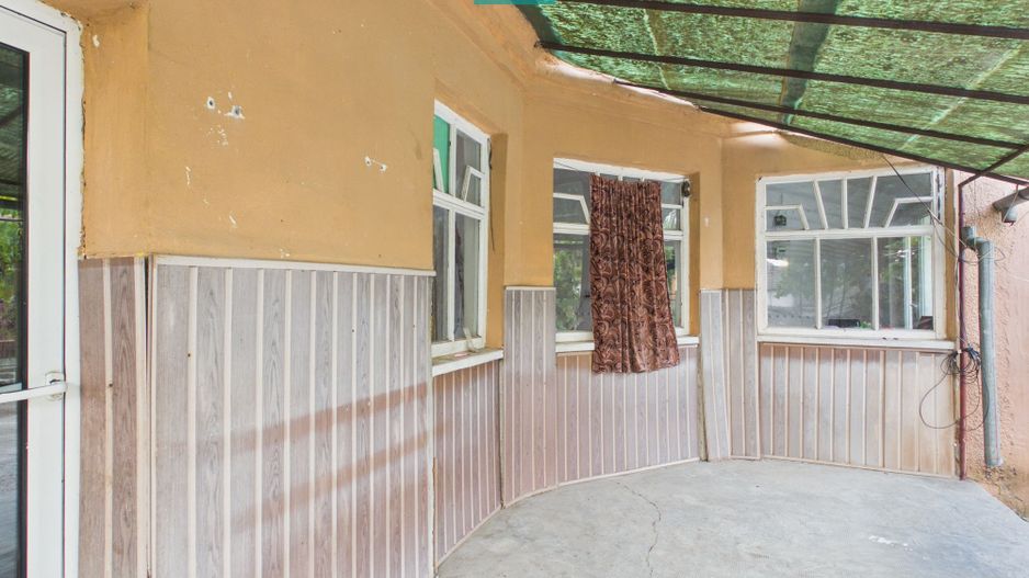 Casă  2 corpuri și 4 camere teren 1440 mp în Macea - Poză 14