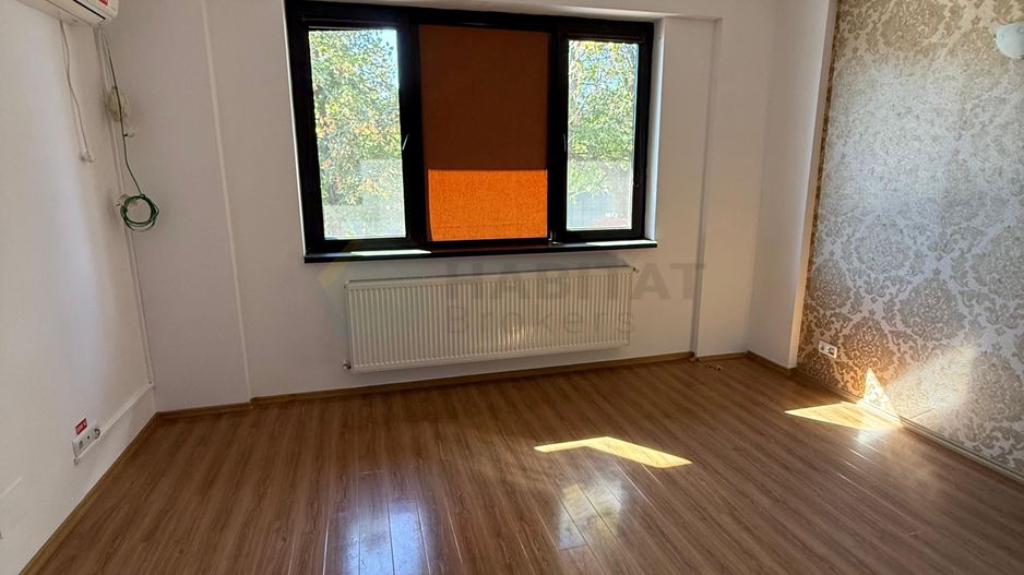 Apartament 3 camere Jiului + 4 locuri parcare - Poză 1