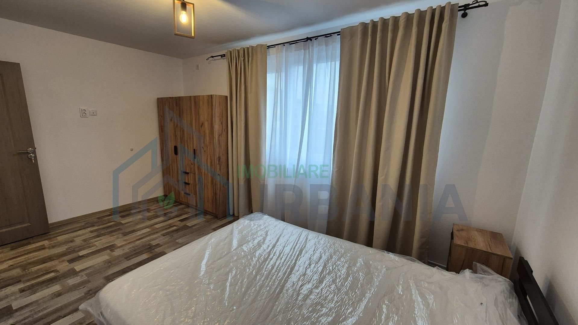 Apartament 3 camere de închiriat în Podul de Piatră, prima inchiriere - Poză 6