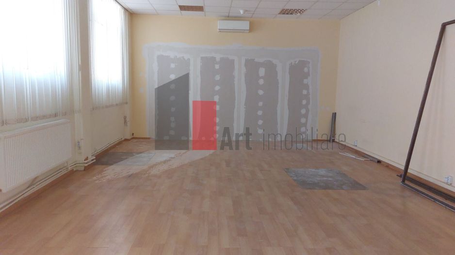 Spatiul industrial "LOKAL" pentru depozitare/productie, in incinta APACA - Poză 12