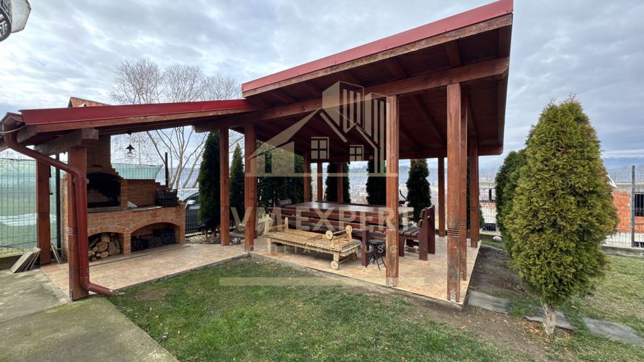 VILA 5 CAMERE 246 MP TEREN 817 MP CÂMPULUNG, 0 COMISION CUMPARATOR - Poză 27