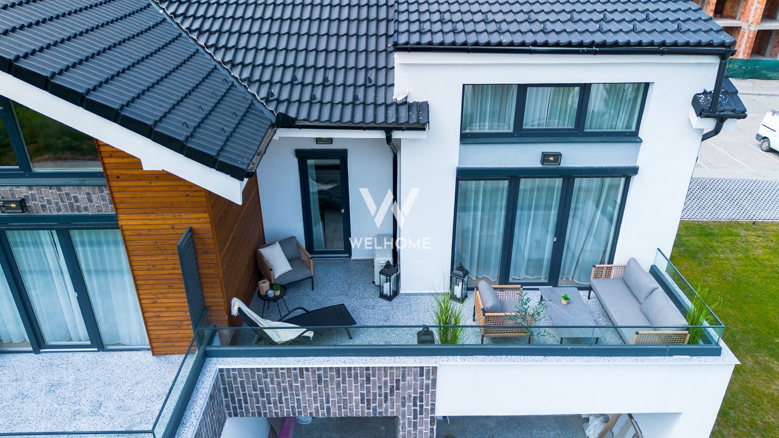 Penthouse pe doua nivele, 3 camere - Poză 1