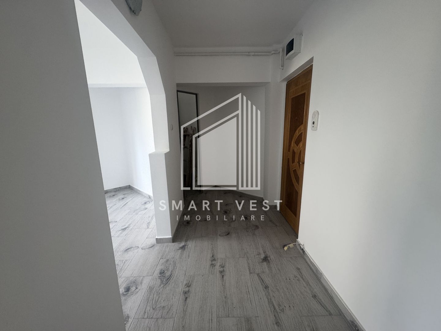 Apartament 2 camere finisat | Etaj 2 | Zona Micro 16 - Poză 2