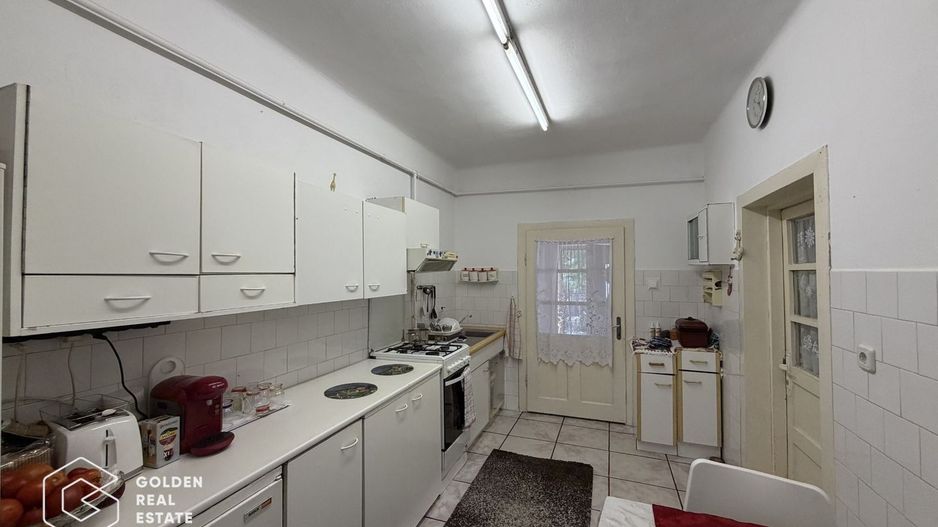 Casa cu doua corpuri de cladire in Gradiste - Poză 6