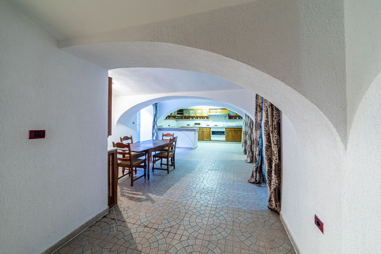 Apartament spațios cu 4 camere situat Ultracentral - Poză 13