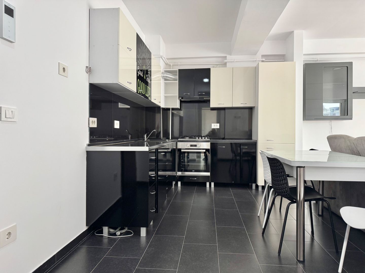 Apartament modern, lift și parcare – zona Calea Lipovei - Poză 10