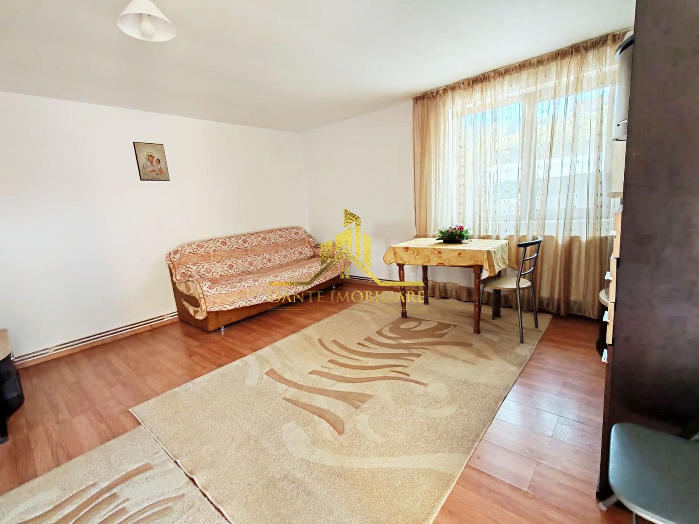 Garsoniera, decomandat, mobilat modern, spatios, Gruia, zona Garii - Poză 8