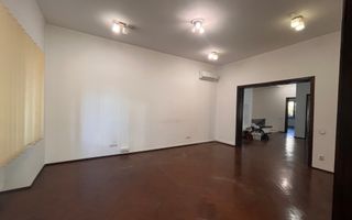 VILA INTERBELICĂ LA INCHIRIERE IN ZONA 1 MAI - Poză 6