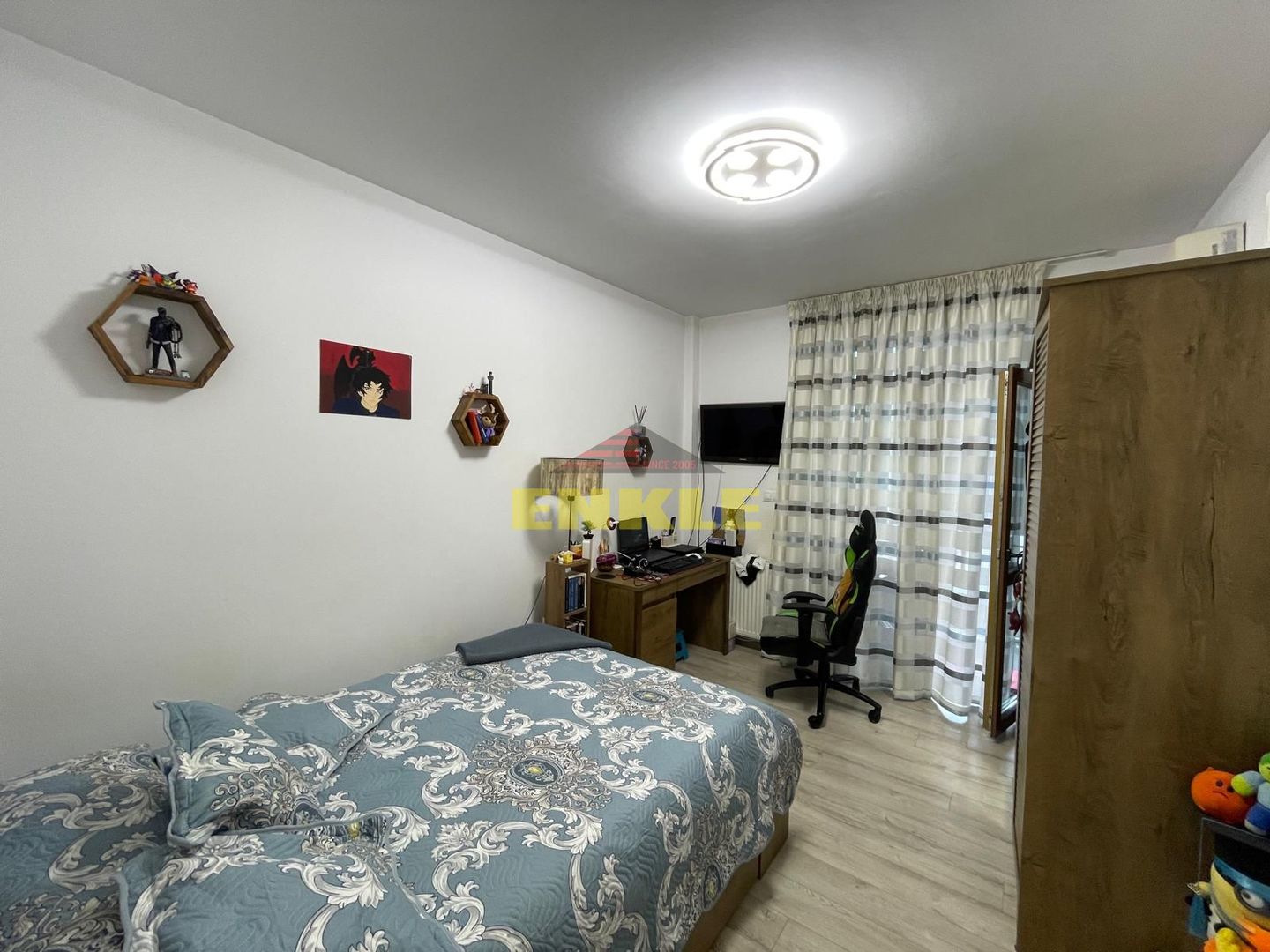 DE VANZARE APARTAMENT CU DOUA CAMERE IN BLOC NOU - Poză 4