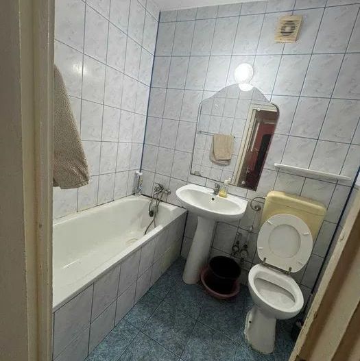 Vanzare apartament 3 camere, bloc 1979- Titan, 5 minute metrou 1 Decembrie 1918 - Poză 3