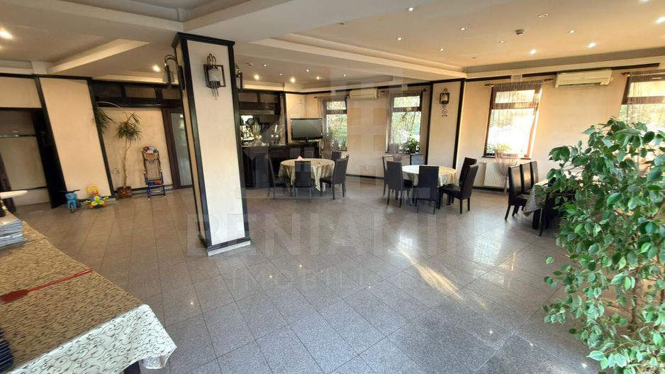 Spatiu-Comercial-320mp-de-Inchiriat-Langa-Parcul-Nicolae-Romanescu - Poză 1
