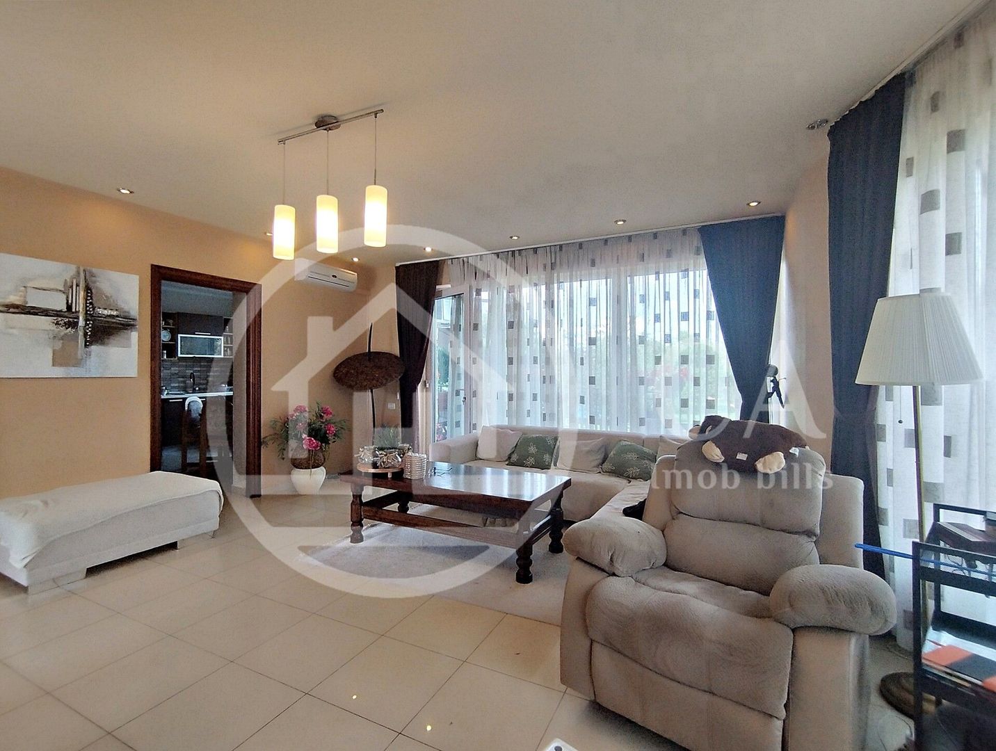 Casa de vanzare cu 5 camere in Santandrei, Bihor - Poză 2