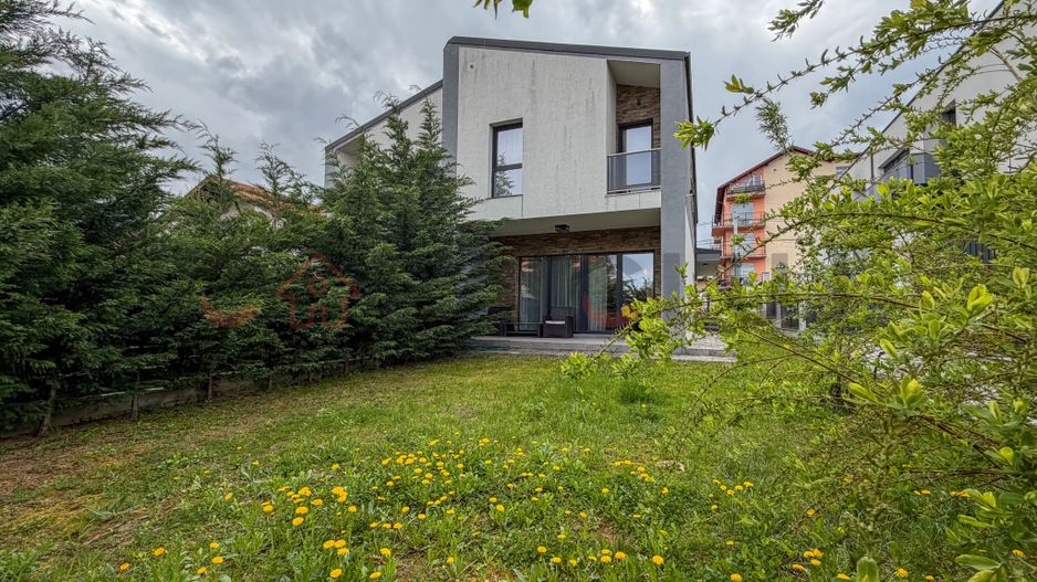 Casa moderna cartierul Europa - Poză 1