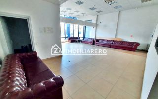 Spatiu Comercial Ultracentral 200 mp cu parcare - Poză 1