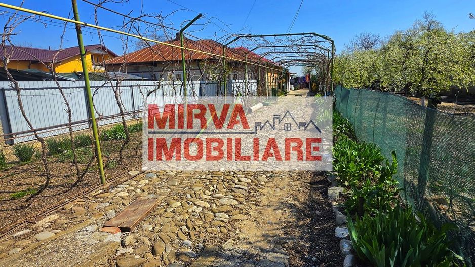 Casă 4 camere, 685 mp teren, renovată 2011 – Mănești, Zalhanaua - Poză 50