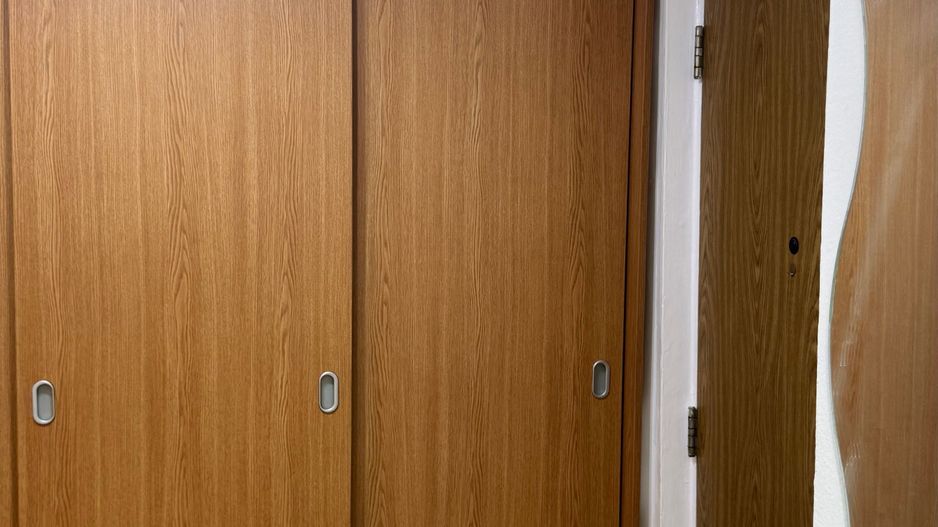 2 camere mobilat, parcare inclusa, 5 min metrou Costin Georgian - Poză 6