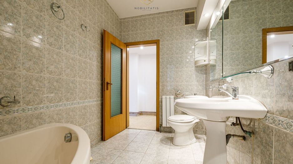 Inchiriat - Spatiu birouri 135 mp | Curte privata, 6 locuri parcare - Poză 23