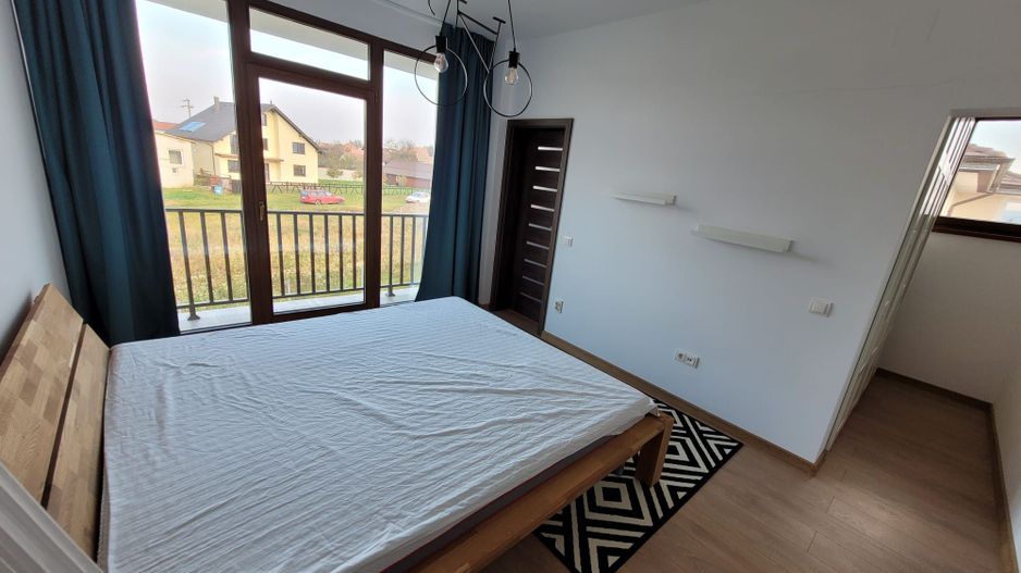 Casa Individuala in Selimbar cu garaj dublu si curte spatioasa - Poză 9