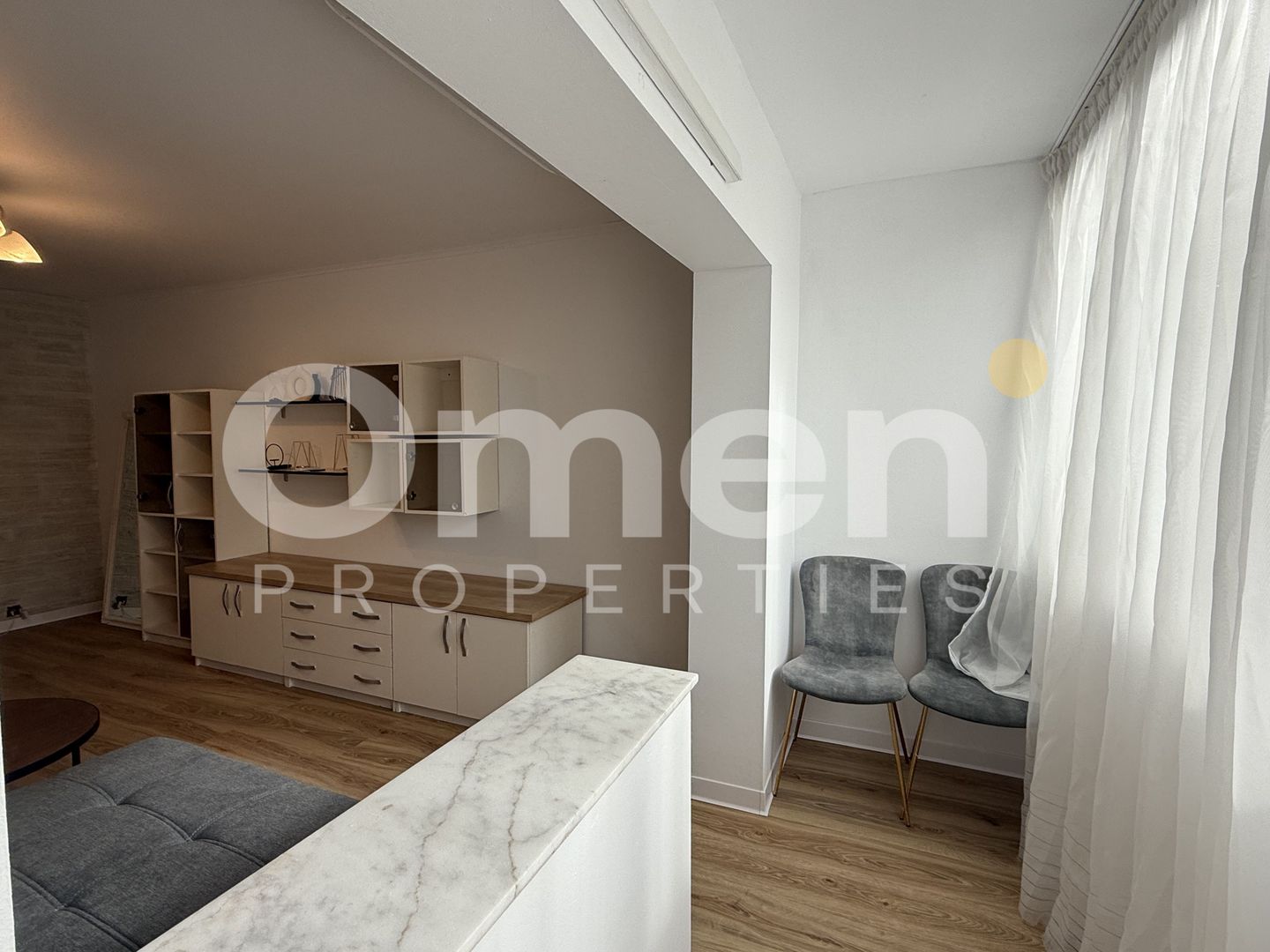 Apartament 3 camere decomandat, etaj 1,  zona centrală - Poză 3